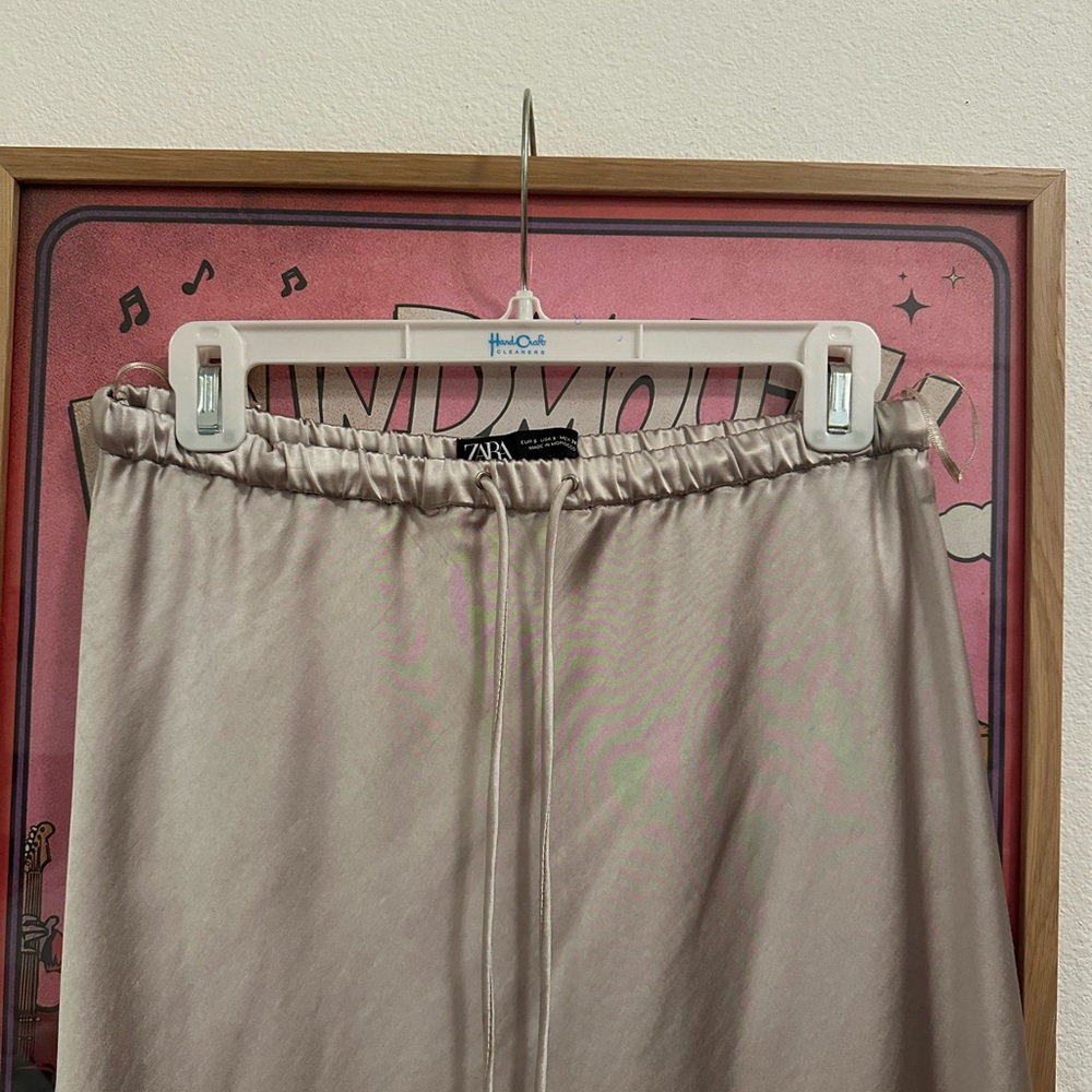 Zara Satin Beige Skirt